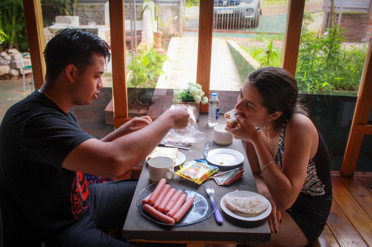 Krieger Haus Hostel Puerto Iguazú Kültér fotó
