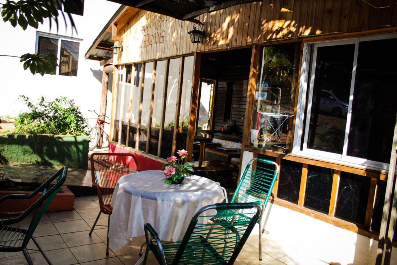 Krieger Haus Hostel Puerto Iguazú Kültér fotó